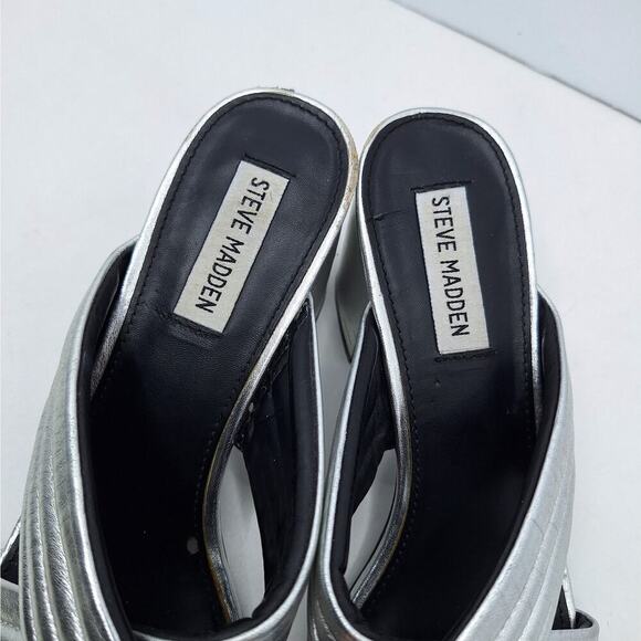 Steve Madden ICON Sandals Puffy Cross Strap Leather 8.5 Block Heel Metallic - Picture 6 of 12